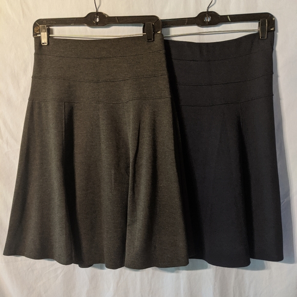 2 skirts - Picture 1 of 6